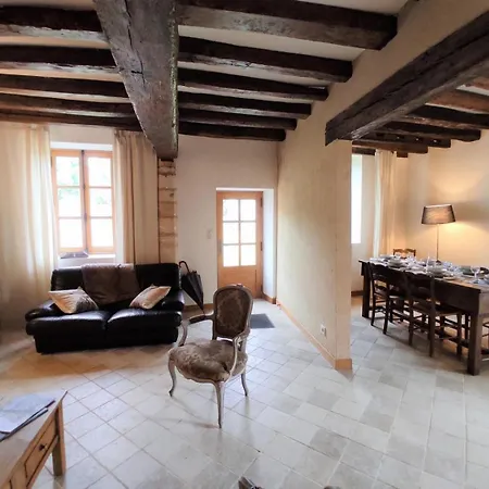 Le Logis De La Tour *