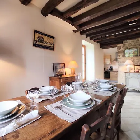 Le Logis De La Tour * Montepilloy
